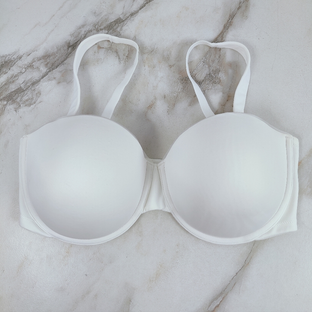 Vanity Fair 75272 White Mesh Trim Lightly Lined Convertible Strapless Bra, 38DD